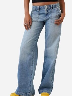 Pacsun Casey Low Rise Baggy Jeans Button Pocket Medium Blue.